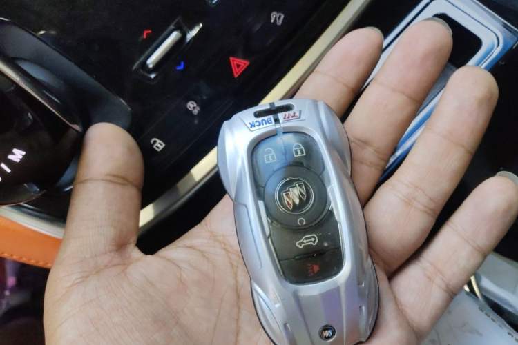 Used Buick GL8 2022 ES Landtrek 653T Comfort Edition Vehicle Key