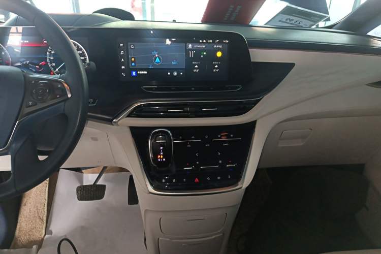 Used Buick GL8 2022 Avenir Avia Four-Seat Prestige Edition Audio And AC Panel