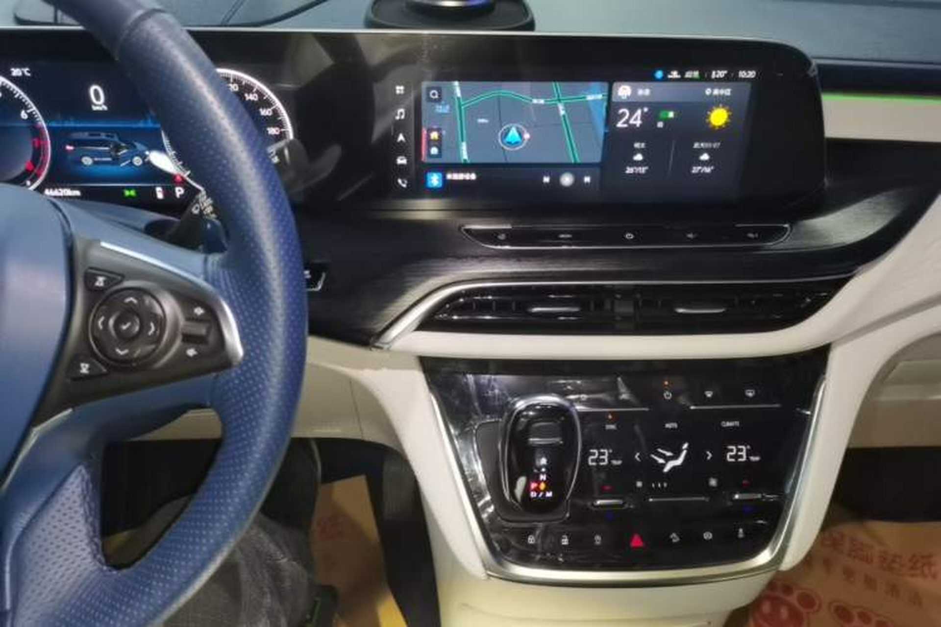 Used Buick GL8 2022 Avenir Avia Four-Seat Prestige Edition Audio And AC Panel