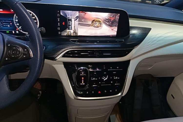 Used Buick GL8 2022 Avenir Avia Four-Seat Prestige Edition Audio And AC Panel