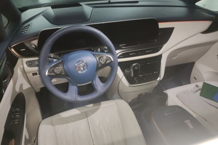 Used Buick GL8 2022 Facelift Avenir Aivia Four-Seat Prestige Edition Center Console