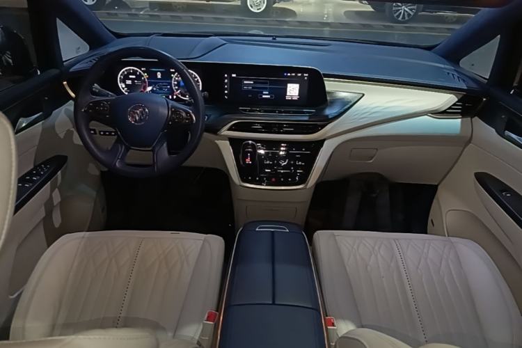 Used Buick GL8 2022 Avenir Avia Four-Seat Prestige Edition Center Console