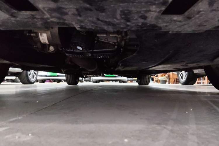 Used Buick GL8 2022 ES Landtrek 653T Smart Flagship Model Chassis Front