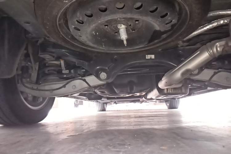 Used Buick GL8 2022 ES Landtrek 653T Smart Flagship Model Chassis Rear