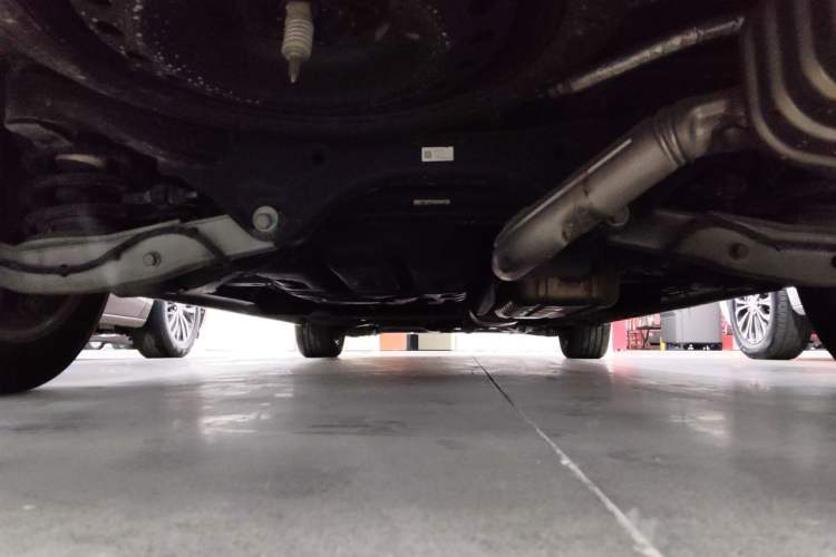 Used Buick GL8 2022 ES Landtrek 653T Smart Flagship Model Chassis Rear