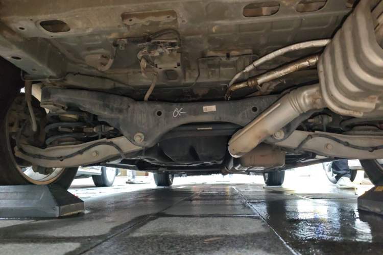 Used Buick GL8 2022 Avenir Avia Four-Seat Prestige Edition Chassis Rear
