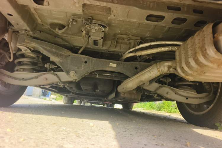 Used Buick GL8 2022 Avenir Avia Four-Seat Prestige Edition Chassis Rear