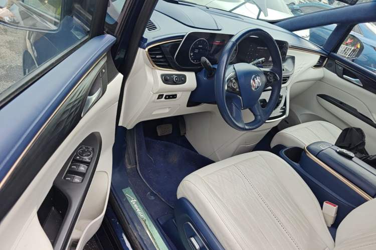 Used Buick GL8 2022 Avenir Avia Four-Seat Prestige Edition Driver Seat