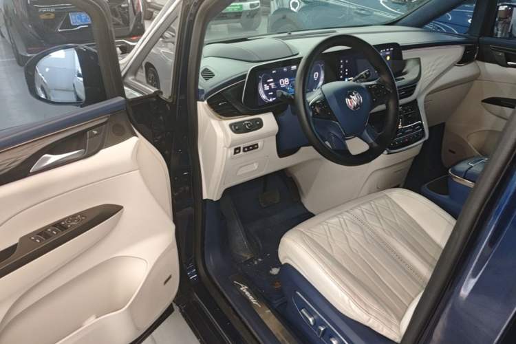 Used Buick GL8 2022 Avenir Avia Four-Seat Prestige Edition Driver Seat