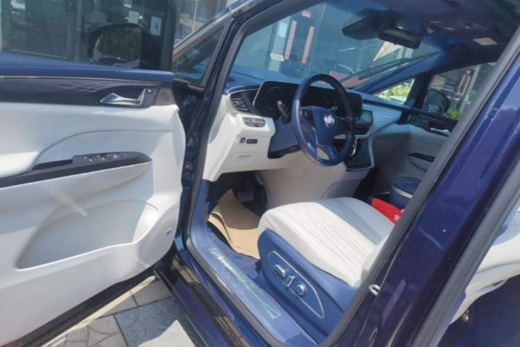 Used Buick GL8 2022 Avenir Avia Four-Seat Prestige Edition Driver Seat
