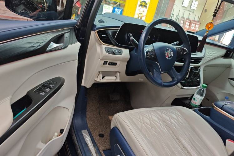 Used Buick GL8 2022 Avenir Avia Four-Seat Prestige Edition Driver Seat