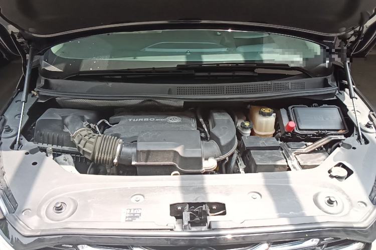 Used Buick GL8 2022 ES Landtrek 653T Smart Flagship Model Engine Bay