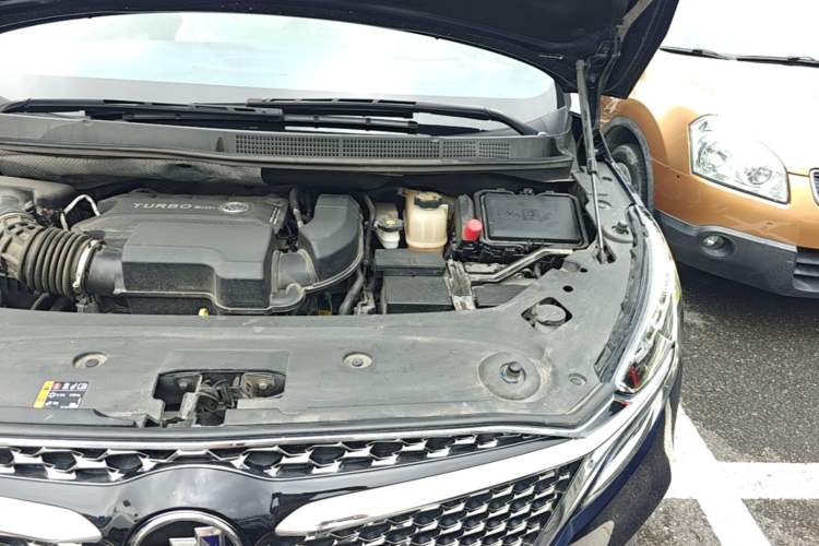 Used Buick GL8 2022 Avenir Avia Four-Seat Prestige Edition Engine Bay Left