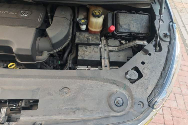 Used Buick GL8 2022 Avenir Avia Four-Seat Prestige Edition Engine Bay Left