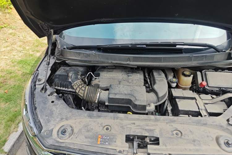 Used Buick GL8 2022 Avenir Avia Four-Seat Prestige Edition Engine Bay Right