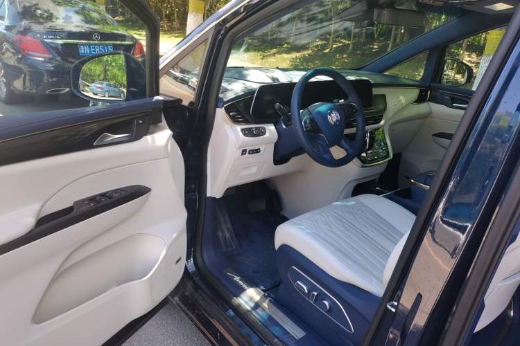 Used Buick GL8 2022 Avenir Avia Four-Seat Prestige Edition Interior 3