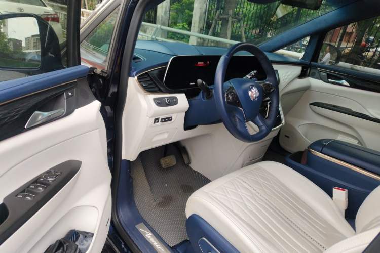 Used Buick GL8 2022 Facelift Avenir Aivia Four-Seat Prestige Edition Interior 3