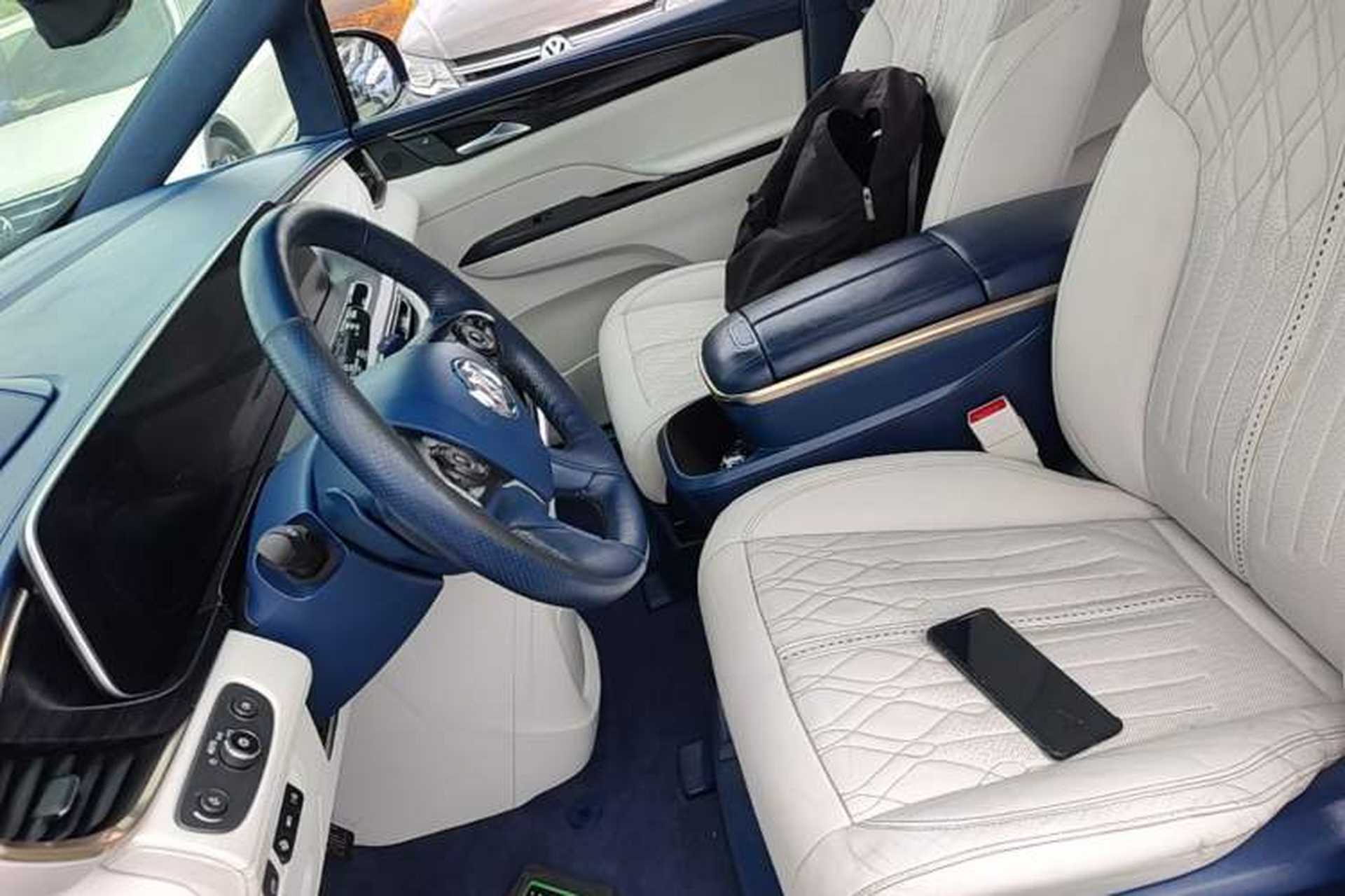 Used Buick GL8 2022 Avenir Avia Four-Seat Prestige Edition Left Front Seat