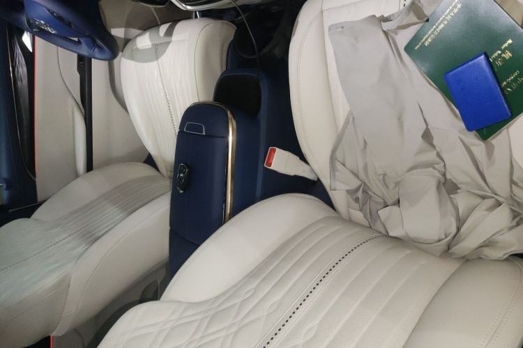 Used Buick GL8 2022 Facelift Avenir Aivia Four-Seat Prestige Edition Left Front Seat