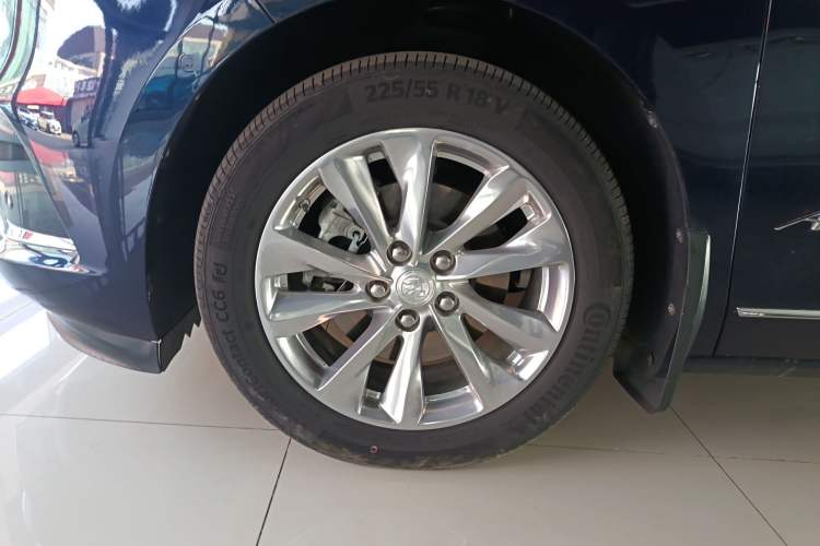 Used Buick GL8 2022 Avenir Avia Four-Seat Prestige Edition Left Front Wheel Hub
