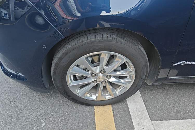 Used Buick GL8 2022 Avenir Avia Four-Seat Prestige Edition Left Front Wheel Hub