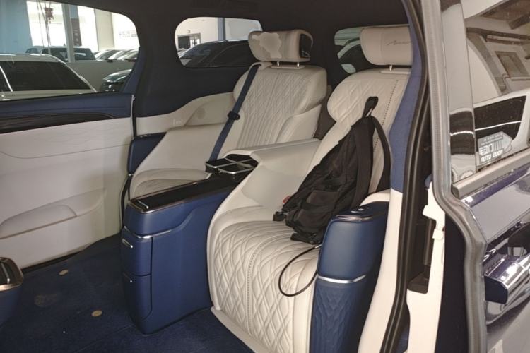 Used Buick GL8 2022 Avenir Avia Four-Seat Prestige Edition Left Rear Seat