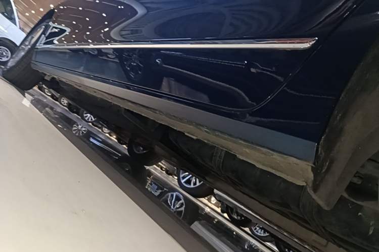 Used Buick GL8 2022 Avenir Avia Four-Seat Prestige Edition Left Side Sill