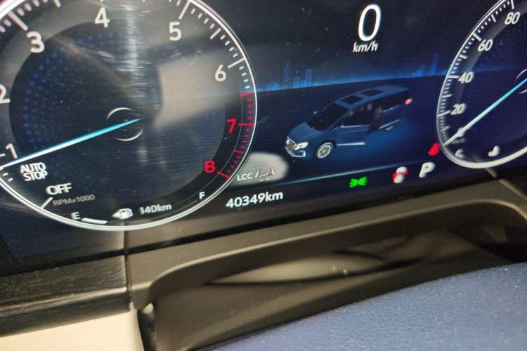 Used Buick GL8 2022 Facelift Avenir Aivia Four-Seat Prestige Edition Odometer Close Up