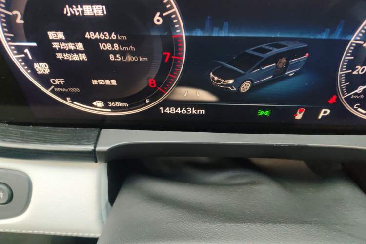 Used Buick GL8 2022 Facelift Avenir Aivia Four-Seat Prestige Edition Odometer Close Up