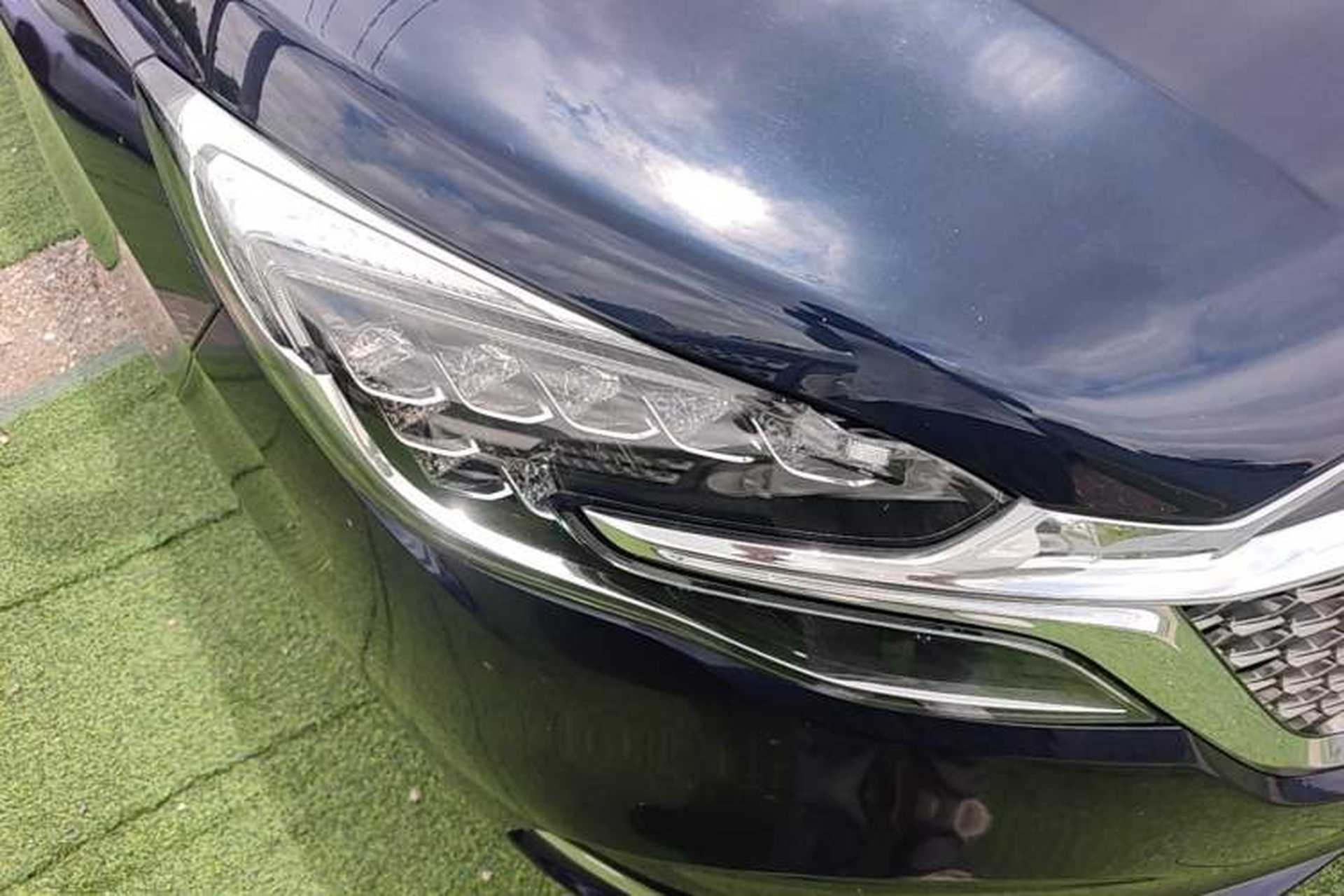 Used Buick GL8 2022 Avenir Avia Four-Seat Prestige Edition Right Front Headlight
