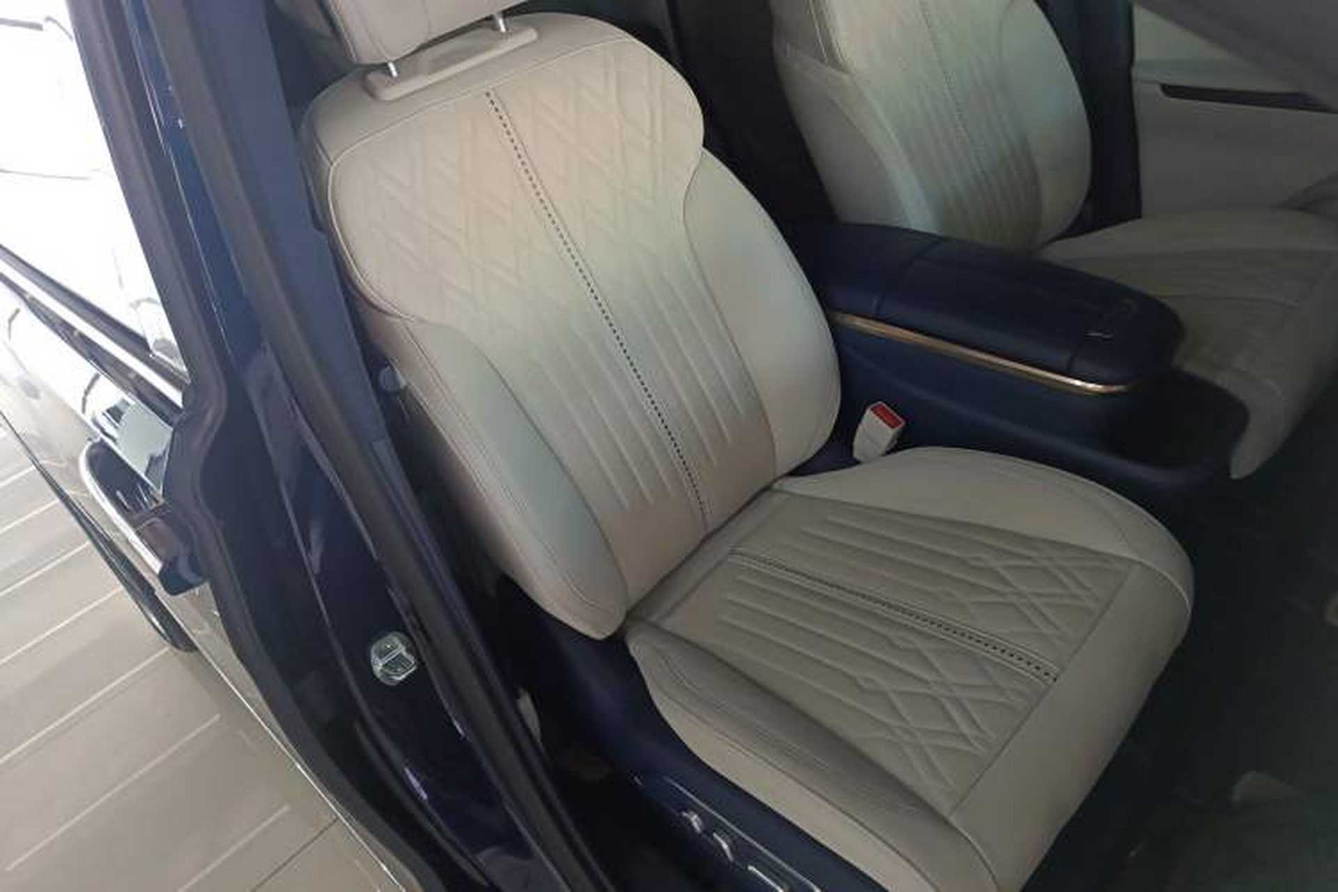 Used Buick GL8 2022 Avenir Avia Four-Seat Prestige Edition Right Front Seat