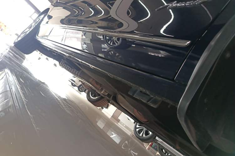 Used Buick GL8 2022 Avenir Avia Four-Seat Prestige Edition Right Side Sill