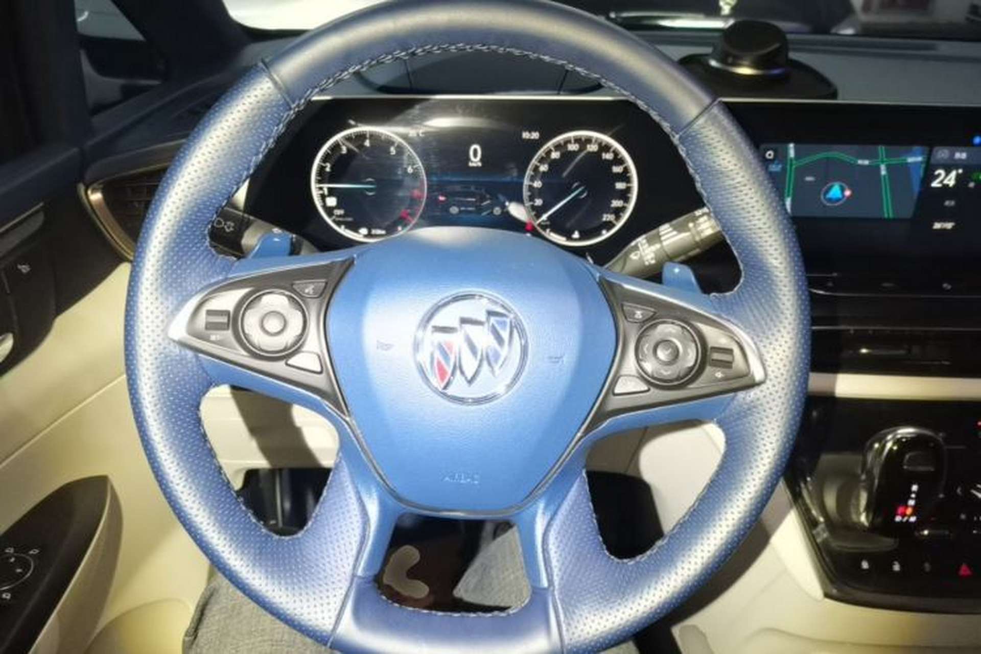 Used Buick GL8 2022 Avenir Avia Four-Seat Prestige Edition Steering Wheel