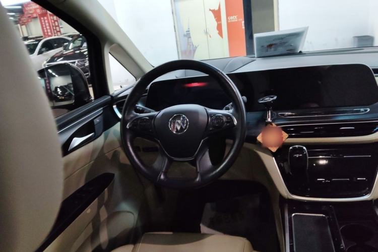 Used Buick GL8 2022 ES Landtrek 653T Smart Flagship Model Steering Wheel