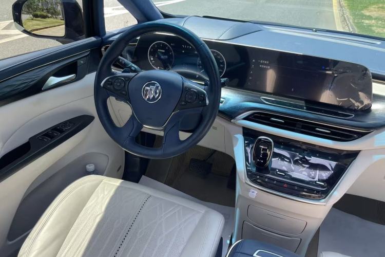 Used Buick GL8 2022 Avenir Avia Four-Seat Prestige Edition Steering Wheel