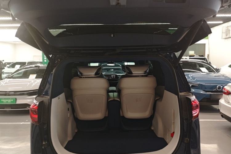 Used Buick GL8 2022 Avenir Avia Four-Seat Prestige Edition Trunk