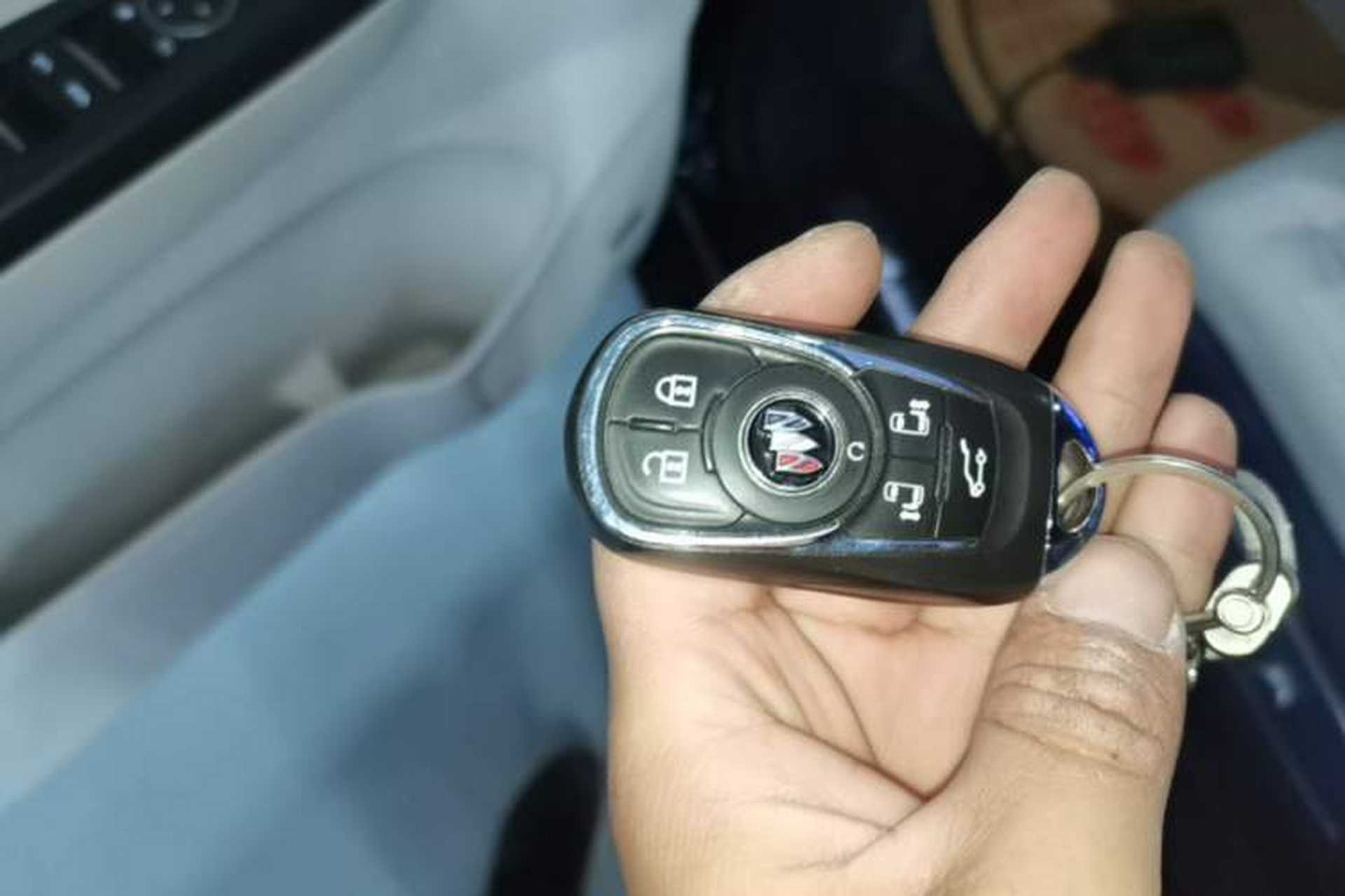 Used Buick GL8 2022 Avenir Avia Four-Seat Prestige Edition Vehicle Key