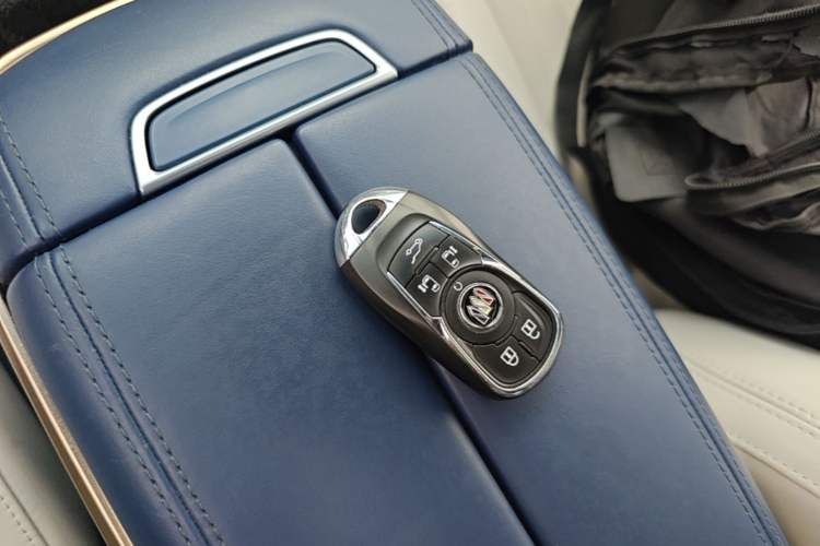 Used Buick GL8 2022 Avenir Avia Four-Seat Prestige Edition Vehicle Key