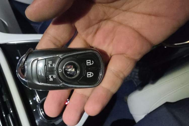 Used Buick GL8 2022 Avenir Avia Four-Seat Prestige Edition Vehicle Key