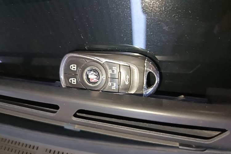 Used Buick GL8 2022 Avenir Avia Four-Seat Prestige Edition Vehicle Key