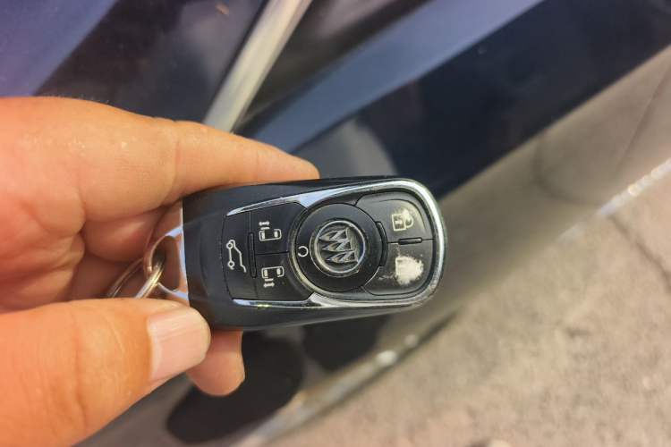 Used Buick GL8 2022 Avenir Avia Four-Seat Prestige Edition Vehicle Key