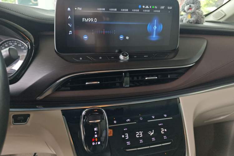 Used Buick GL8 2022 Land Business Class 652T Luxury Model Audio And AC Panel