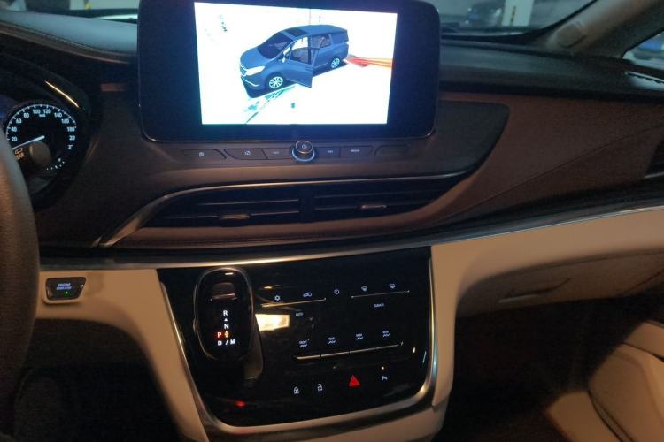 Used Buick GL8 2022 Land Cruiser Executive Class 652T Comfort Model Audio And AC Panel
