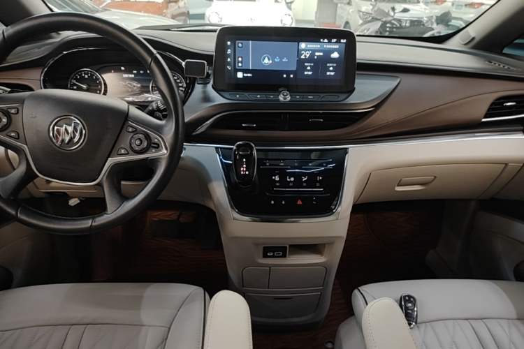 Used Buick GL8 2022 Land Business Class 652T Luxury Model Audio And AC Panel