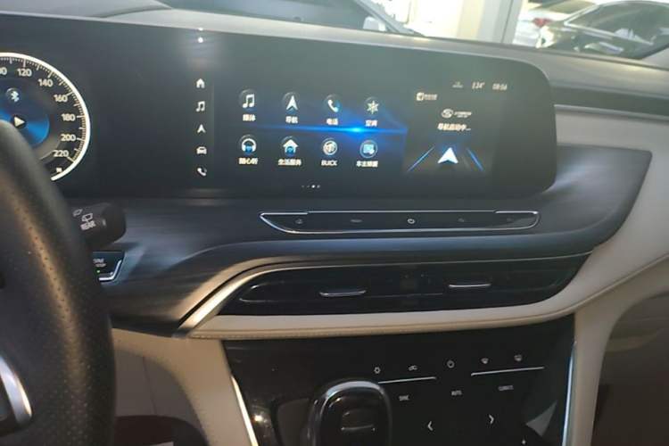Used Buick GL8 2022 ES Landtrek 653T Comfort Edition Audio And AC Panel