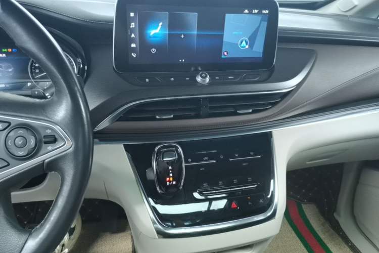 Used Buick GL8 2022 Land Executive Class 652T Prestige Model Audio And AC Panel