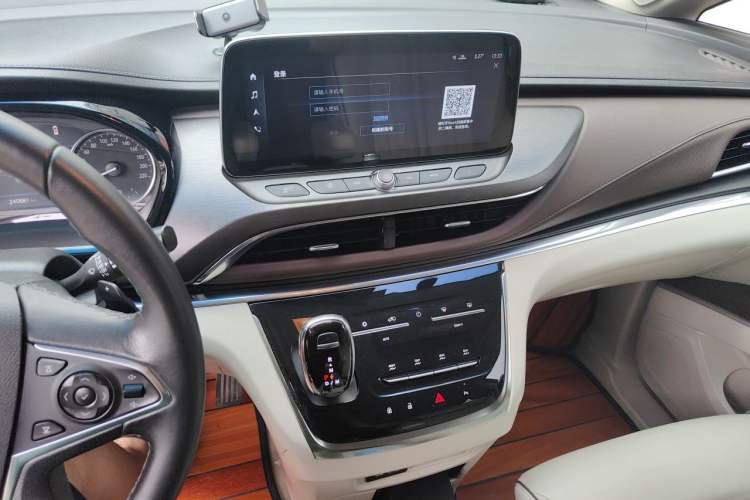 Used Buick GL8 2022 Land Business Class 652T Luxury Model Audio And AC Panel