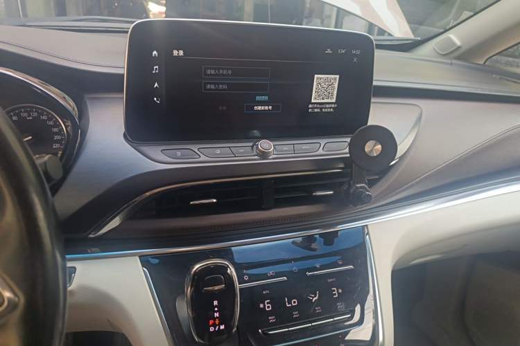 Used Buick GL8 2022 Land Business Class 652T Luxury Model Audio And AC Panel