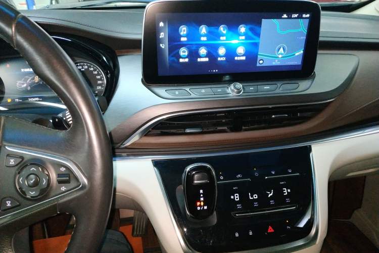 Used Buick GL8 2022 Land Business Class 652T Luxury Model Audio And AC Panel