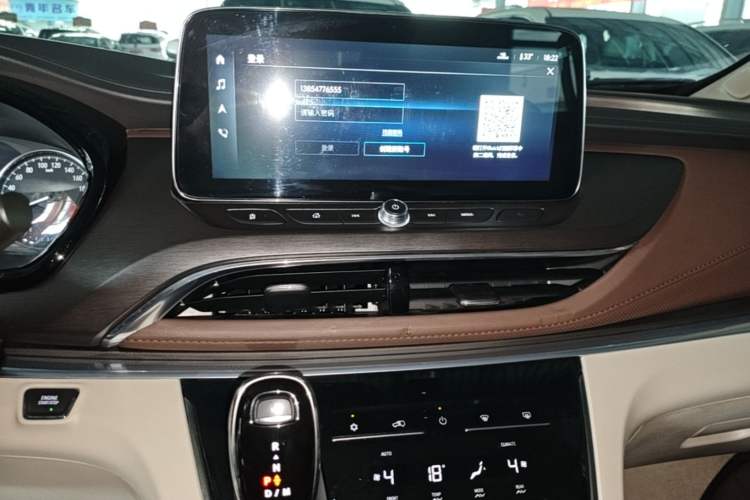 Used Buick GL8 2022 Land Business Class 652T Luxury Model Audio And AC Panel